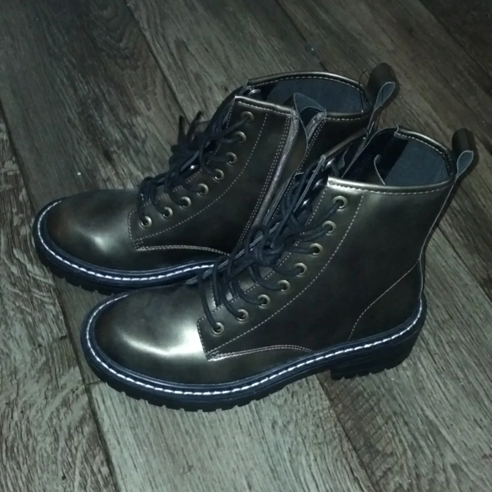 Booties - Picture 3 of 5